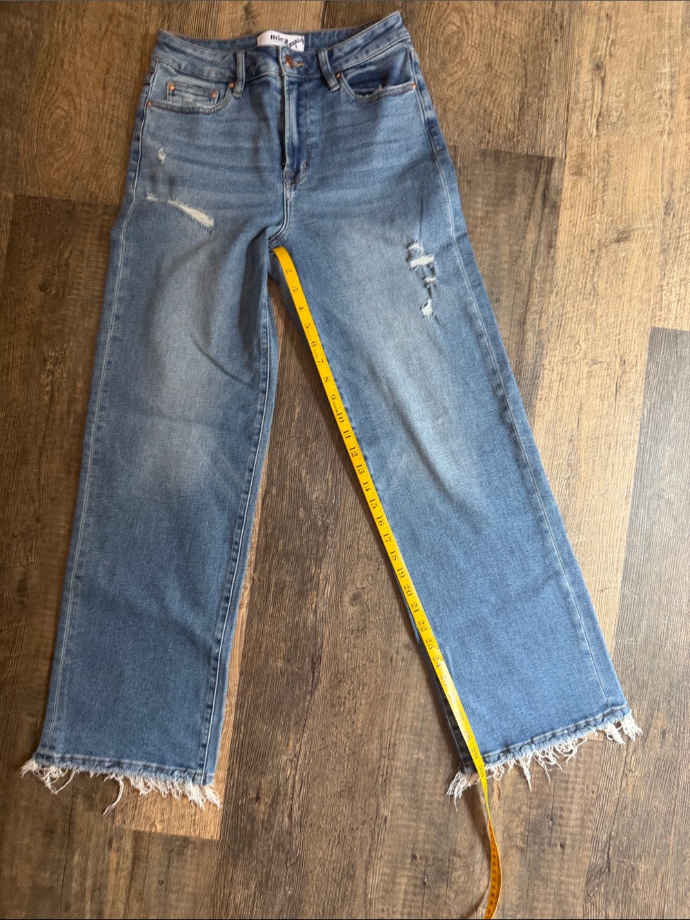 Mica Light Blue Straight-Leg Distressed Jeans with Frayed Hem 3/26